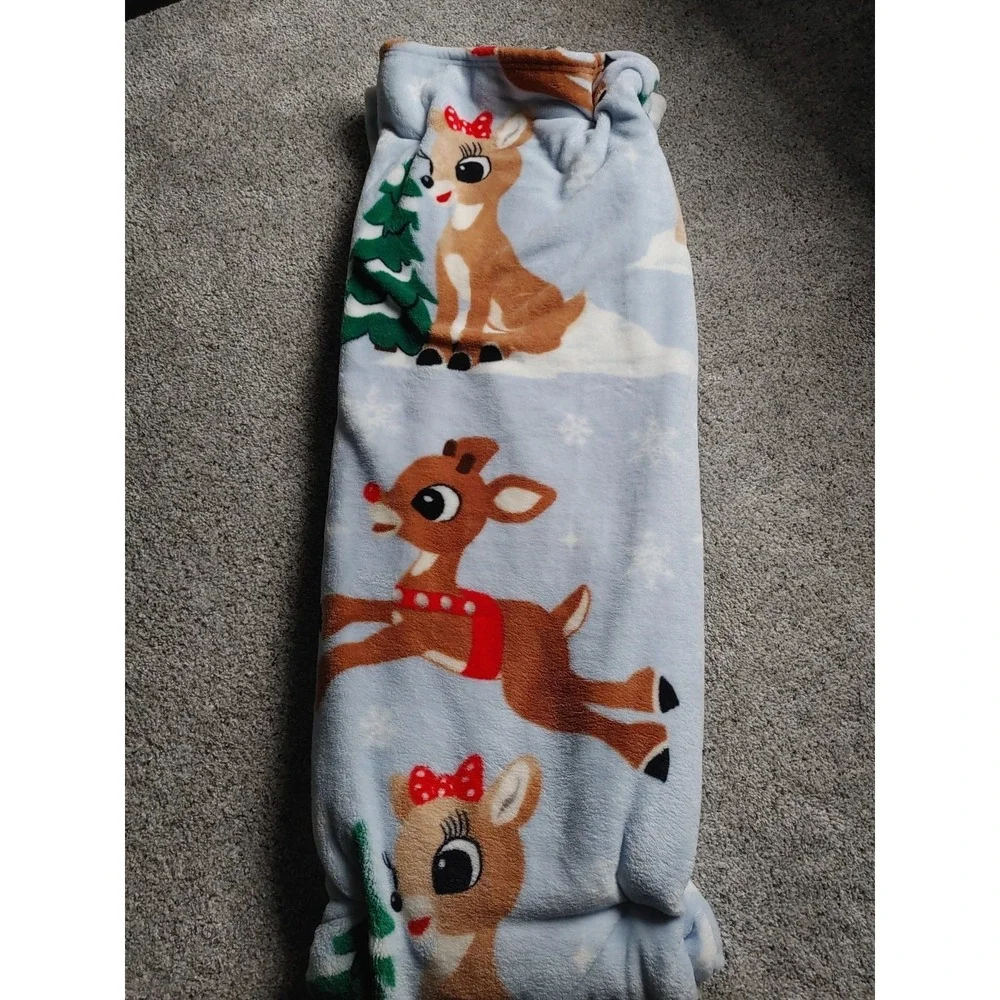 Rudolph Red Nosed Reindeer Christmas Plush Throw Blanket Fleese Soft Cozy 60x70